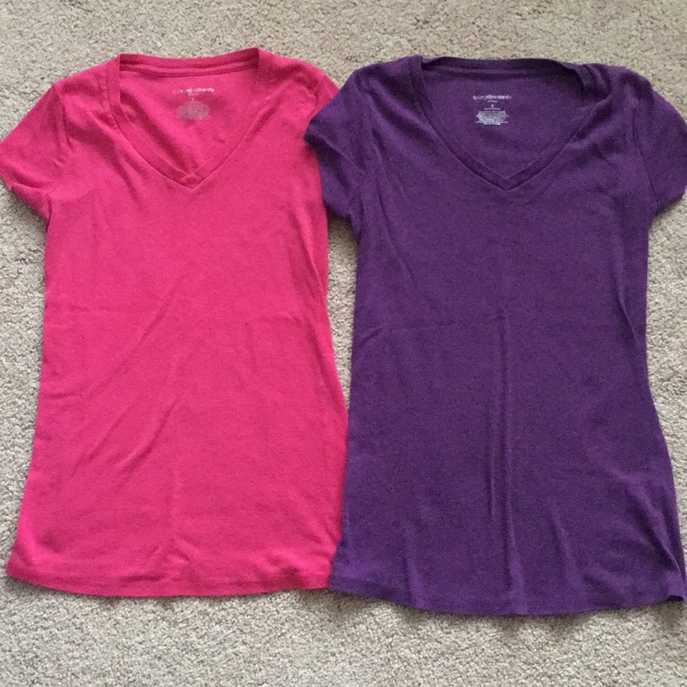 Lot of 2 Liz Lange Maternity shirts small